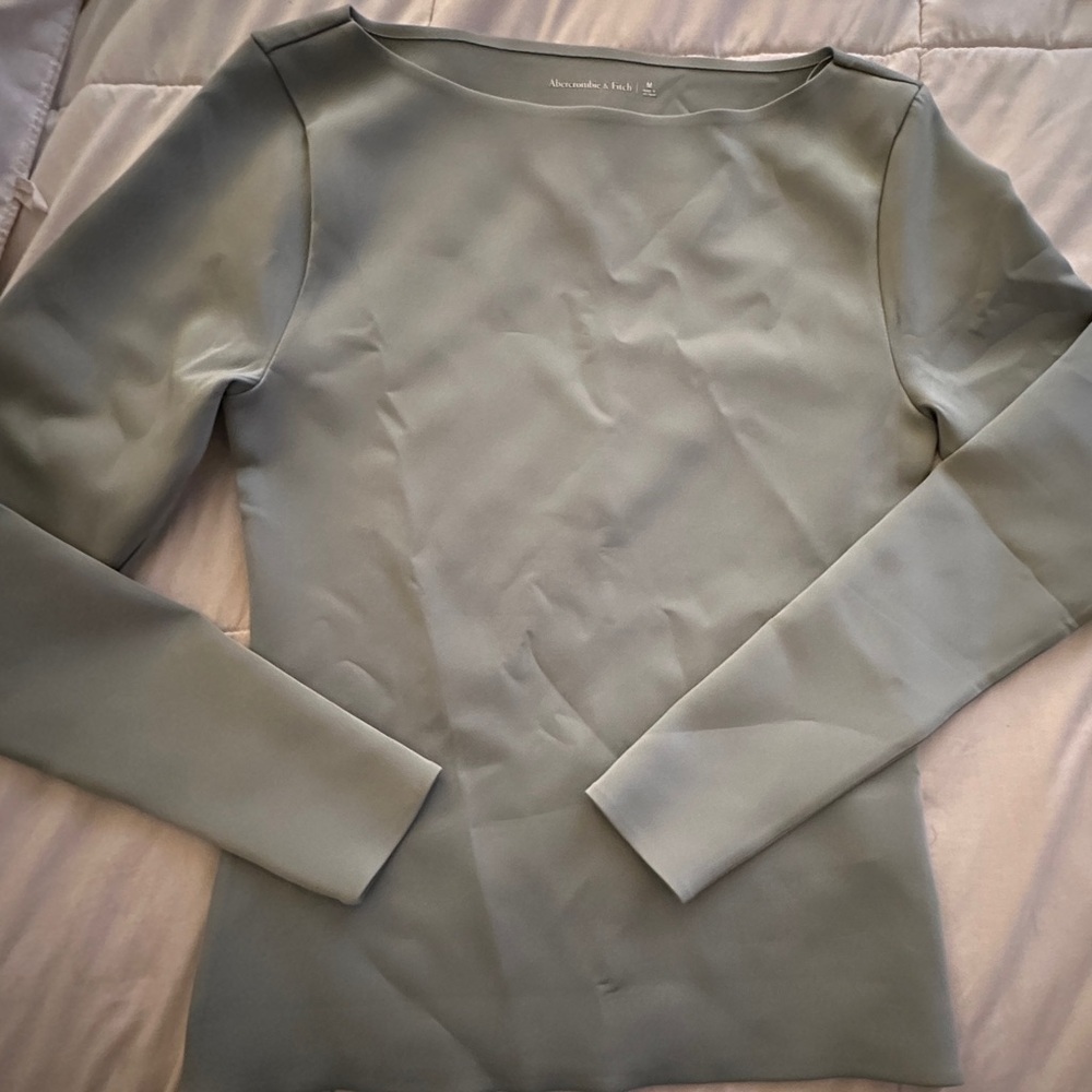 Abercrombie & Fitch Women's Long Sleeve Top in Light Green